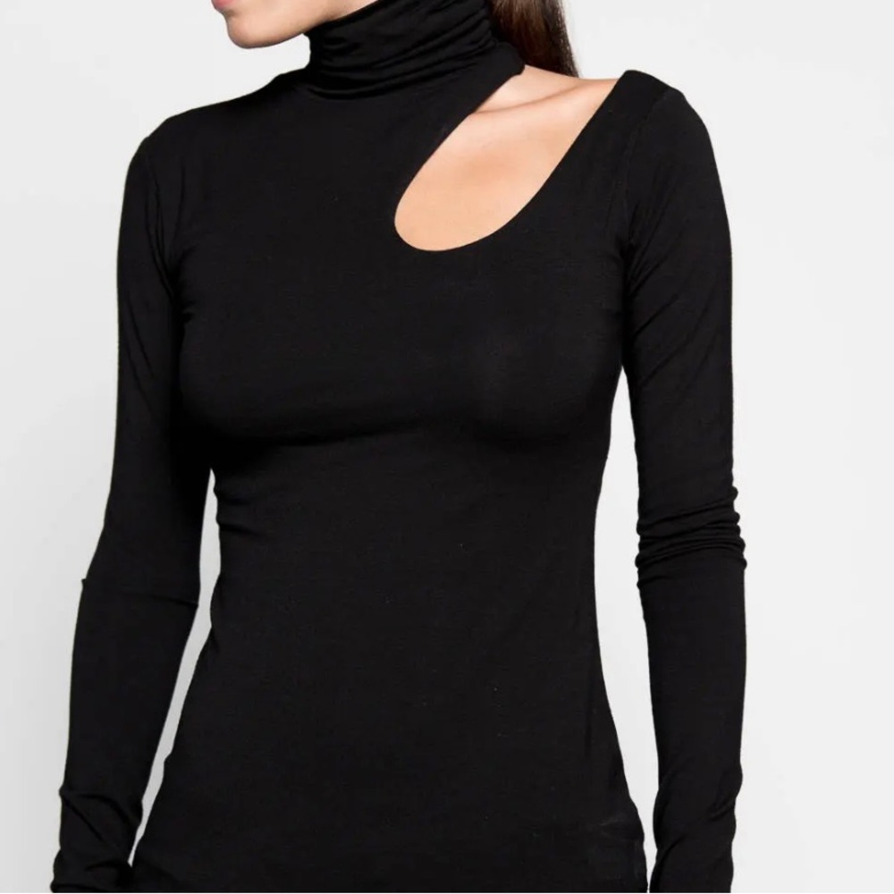 Asymmetric Mock Neck Top!